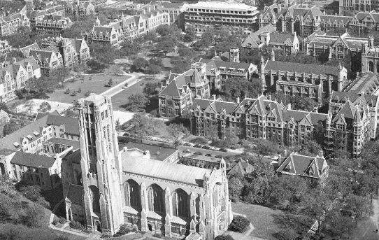 Black and white picture of the University of Chicago in 1947